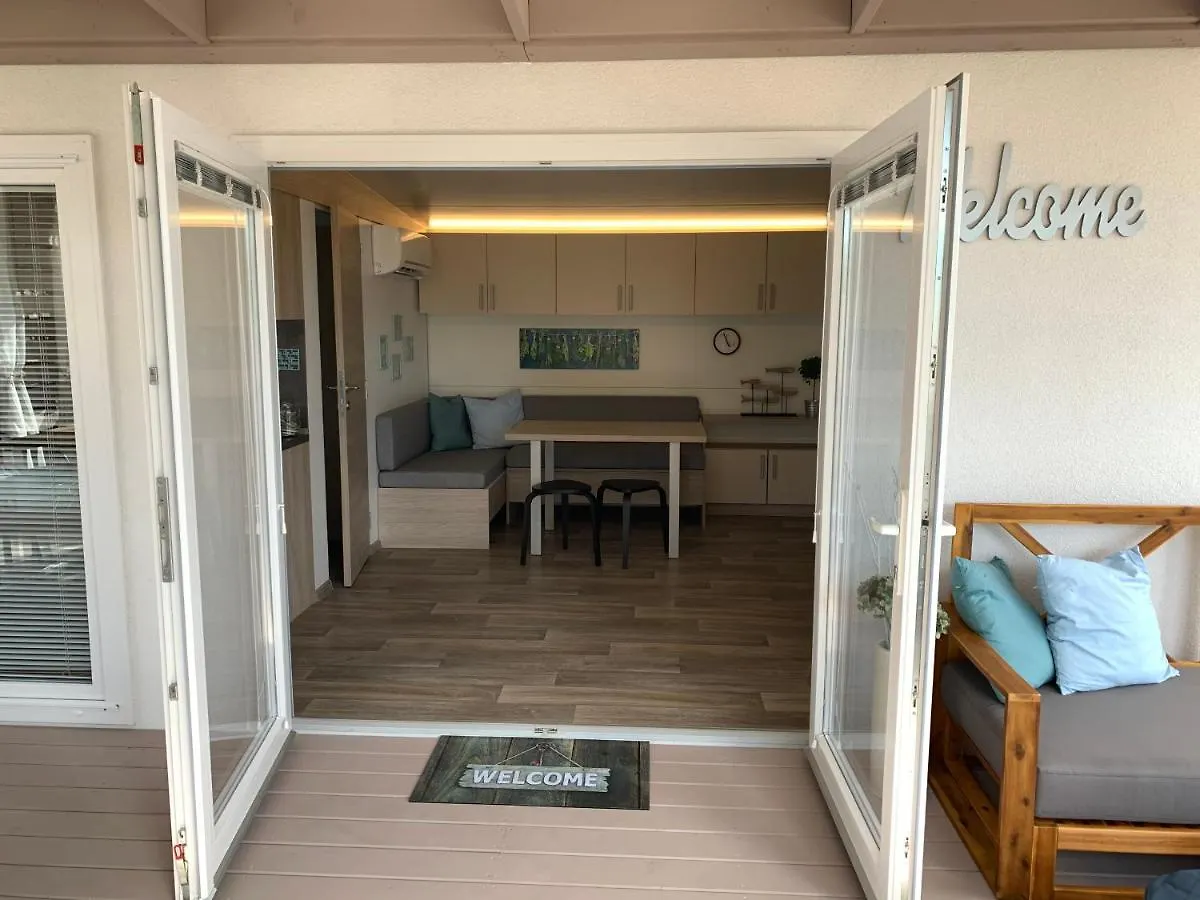 Mobile Home M&M Drage 0*,