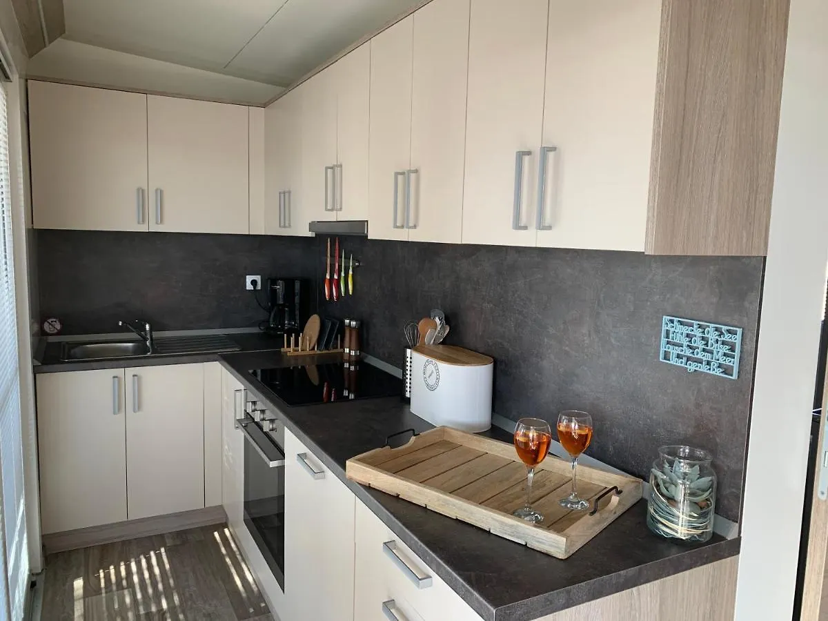 Campsite Mobile Home M&M Drage