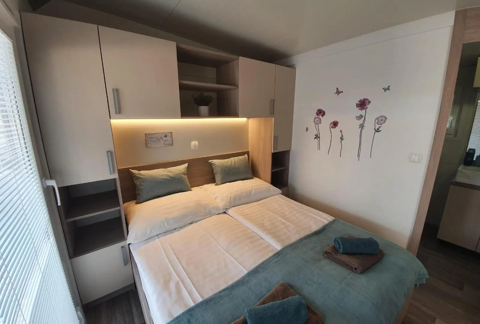 Mobile Home M&M Drage